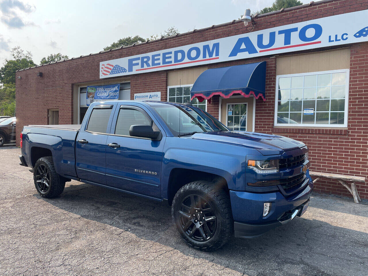 2017 CHEVROLET Silverado