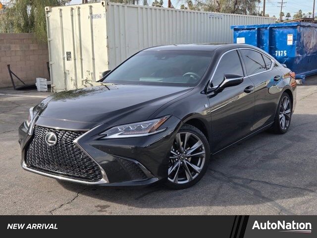 2019 LEXUS ES