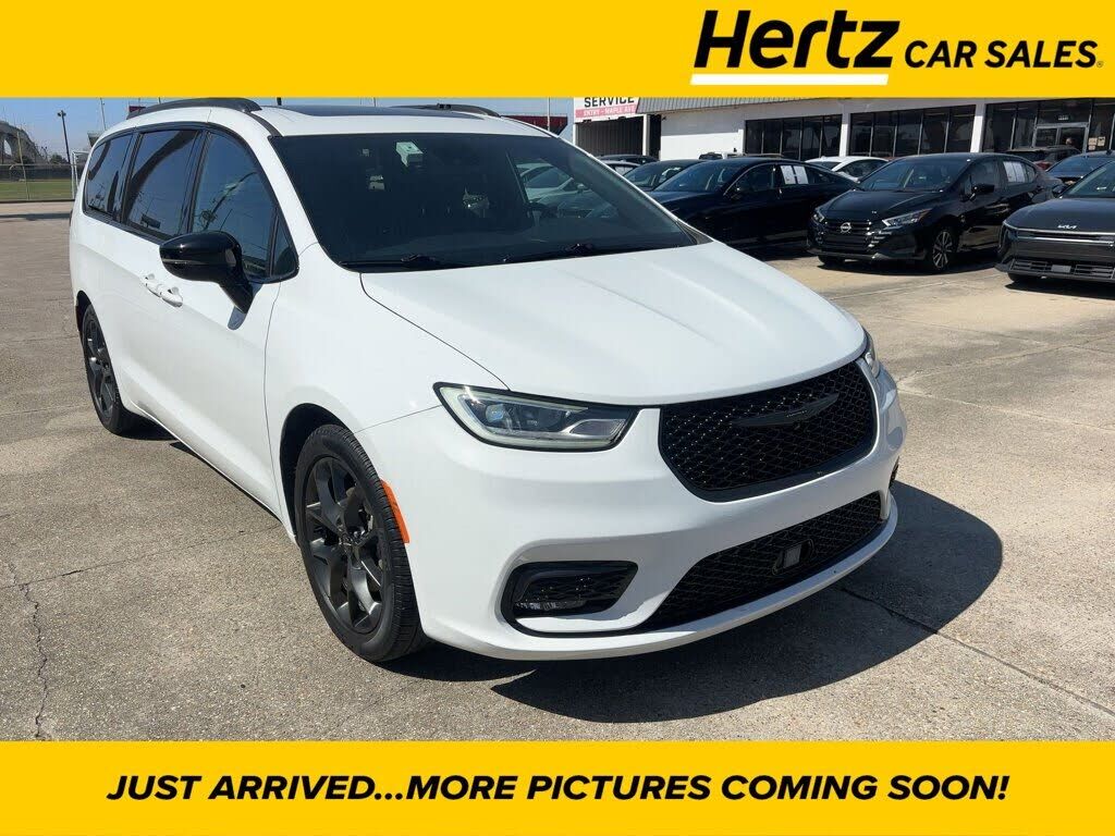 2025 CHRYSLER Pacifica