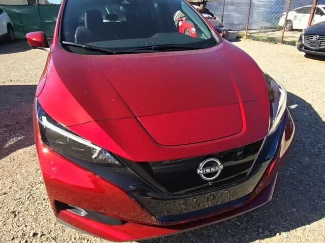 2025 NISSAN Leaf