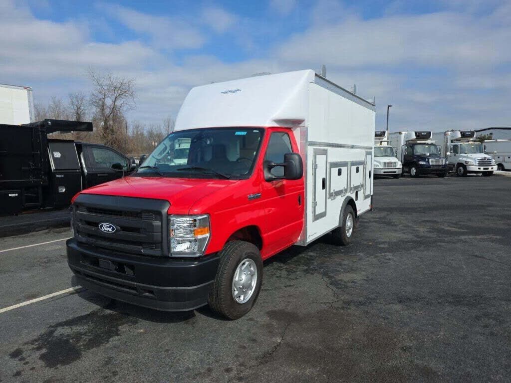 2026 FORD E-350