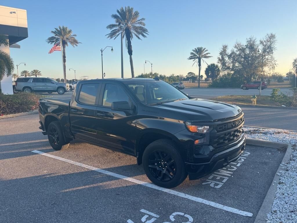 2023 CHEVROLET Silverado