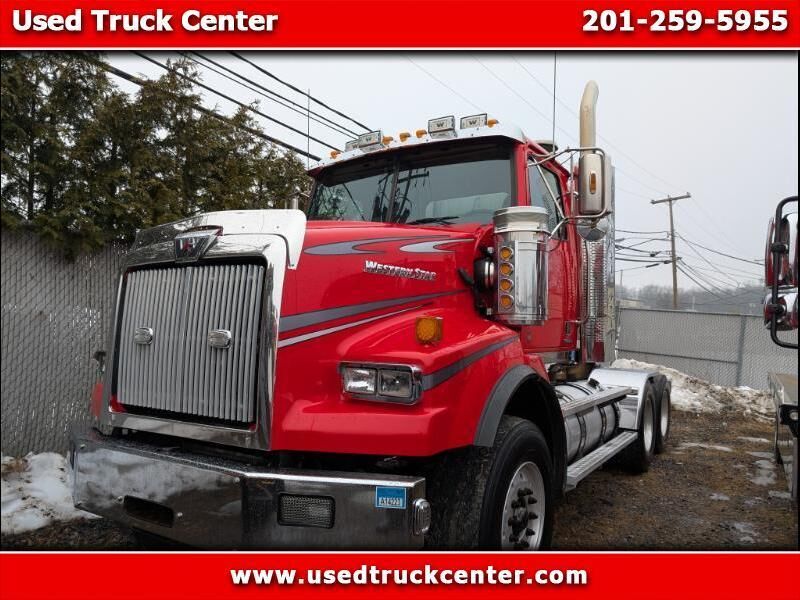 2019 WESTERN STAR 4900