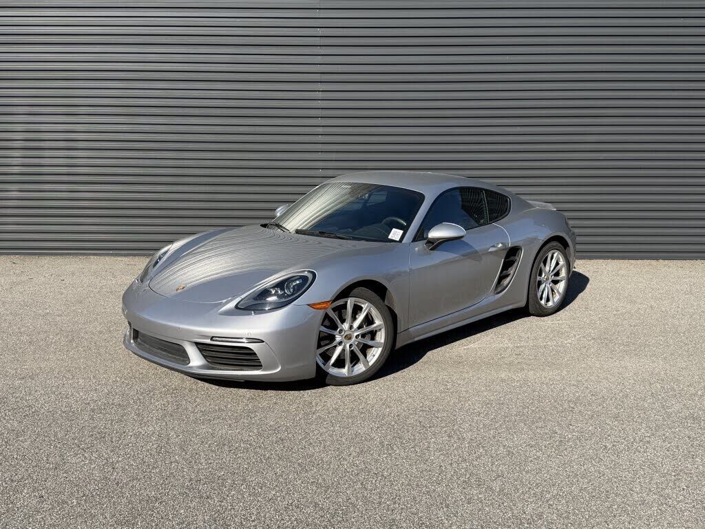 2019 PORSCHE 718