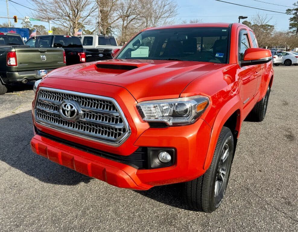 2016 TOYOTA Tacoma