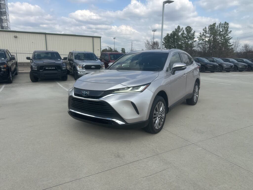 2022 TOYOTA Venza