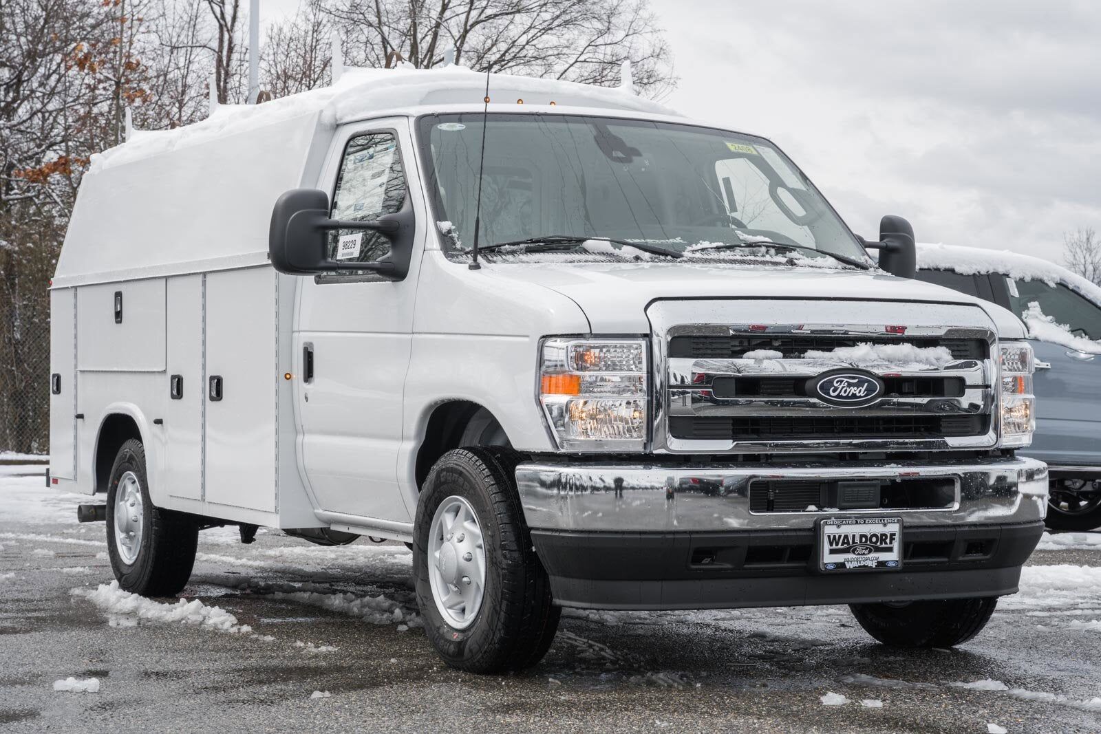 2026 FORD E-350