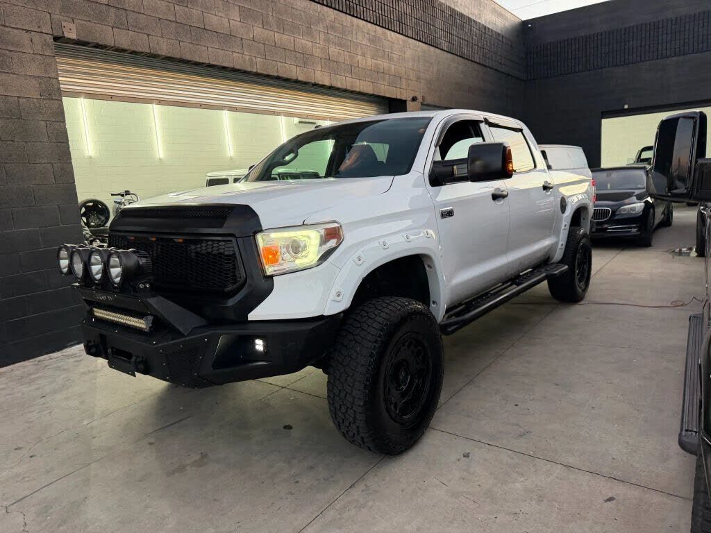 2016 TOYOTA Tundra