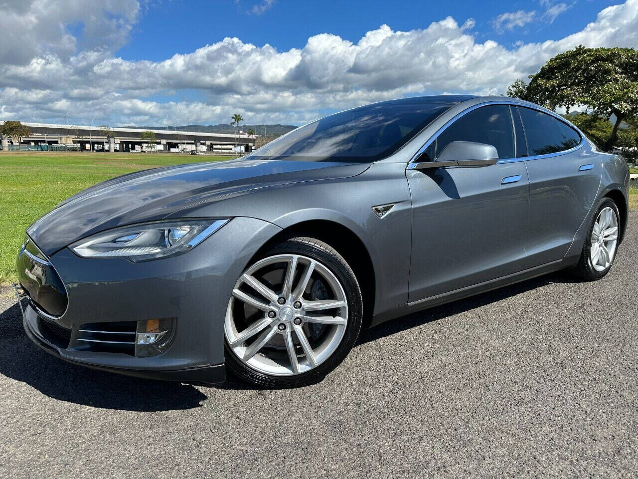 2013 TESLA Model S