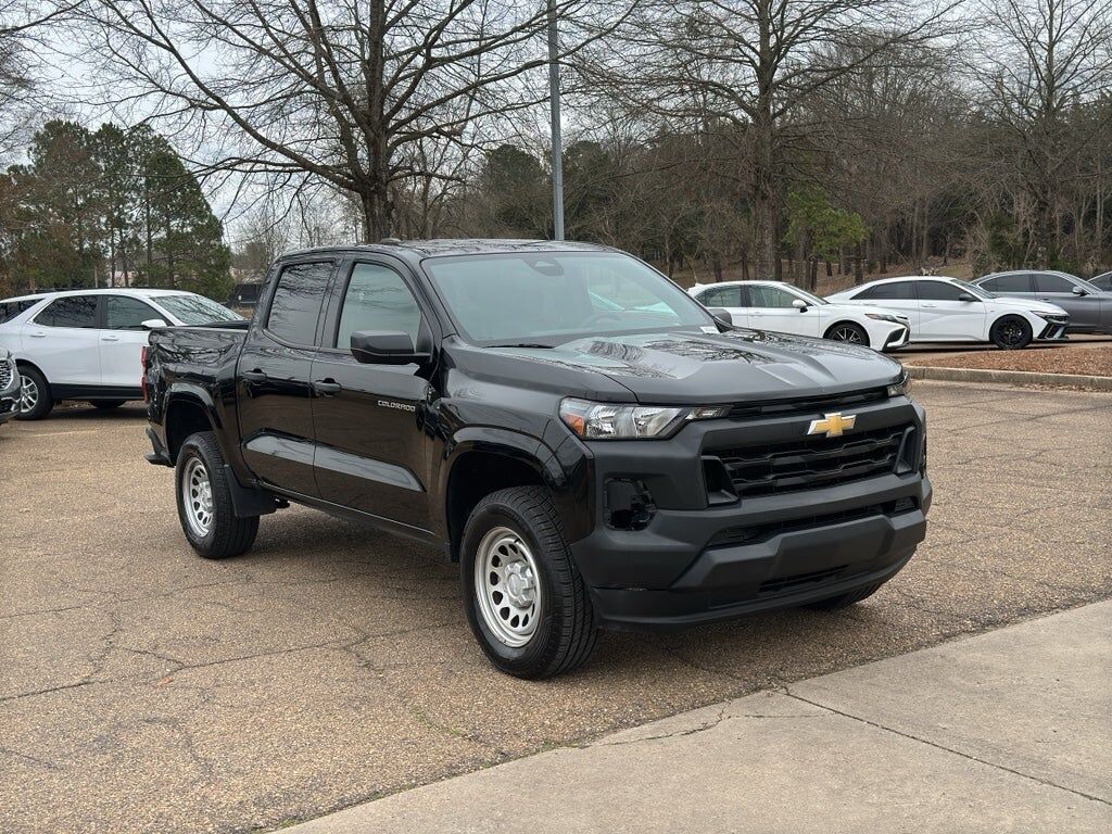 2024 CHEVROLET Colorado