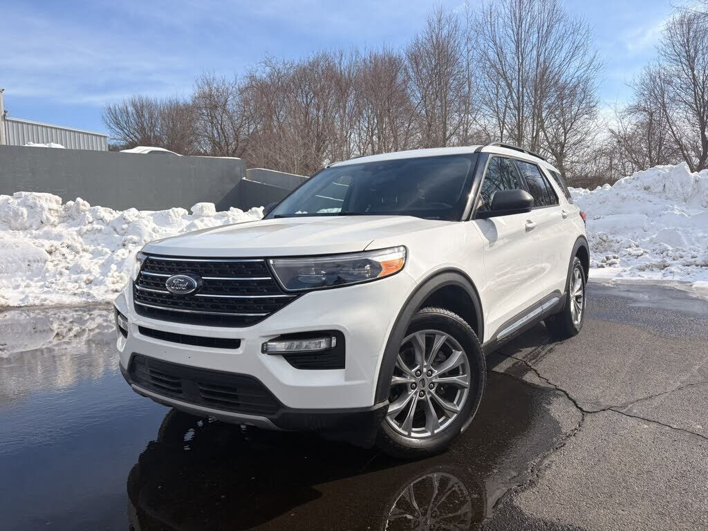 2021 FORD Explorer