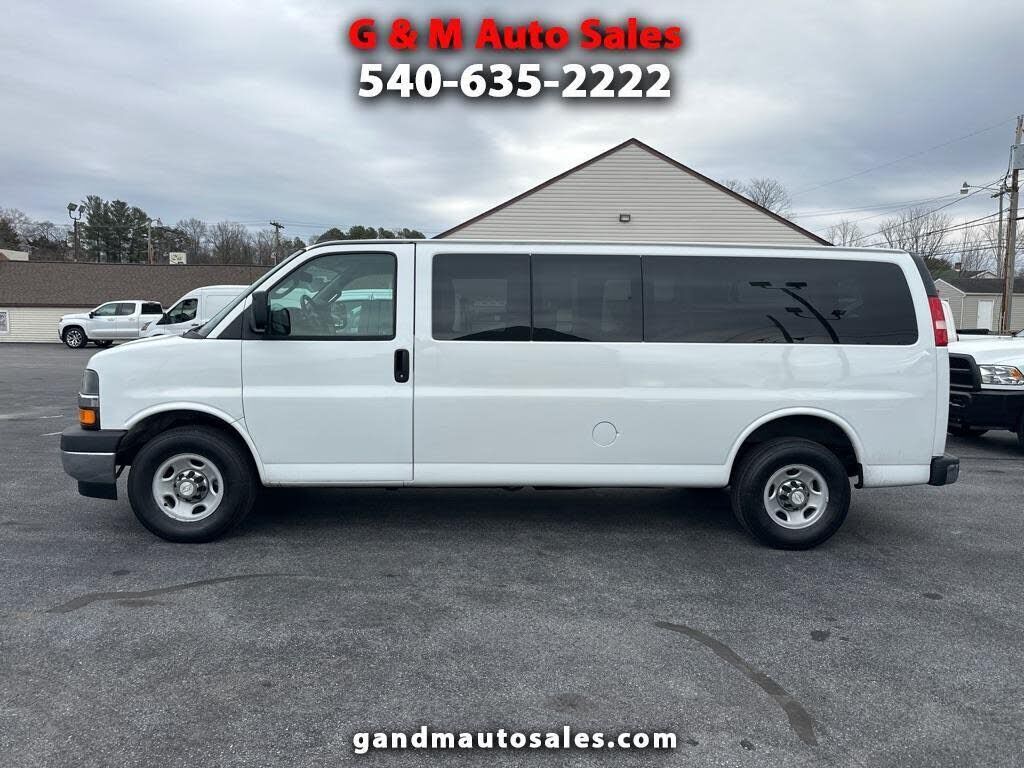 2017 CHEVROLET Express