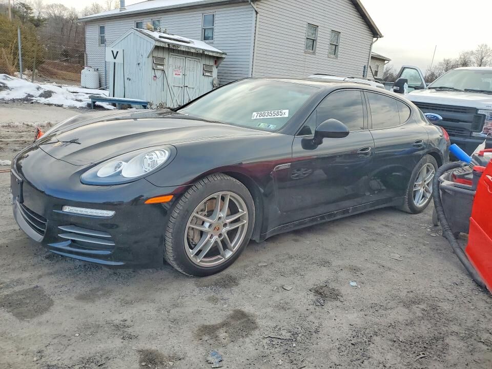 2014 PORSCHE Panamera