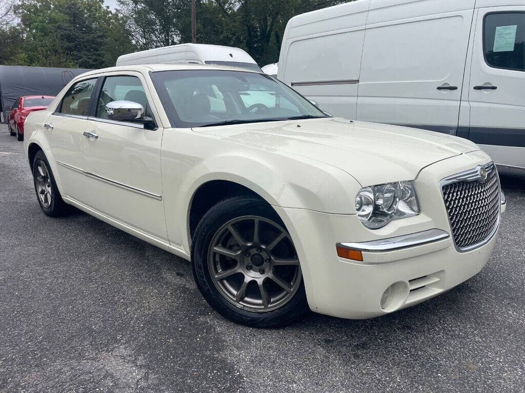 2010 CHRYSLER 300