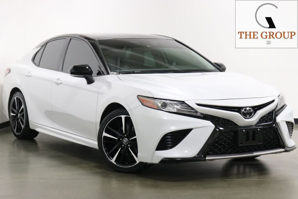 2019 TOYOTA Camry