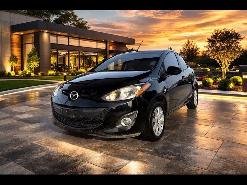 2013 MAZDA Mazda2