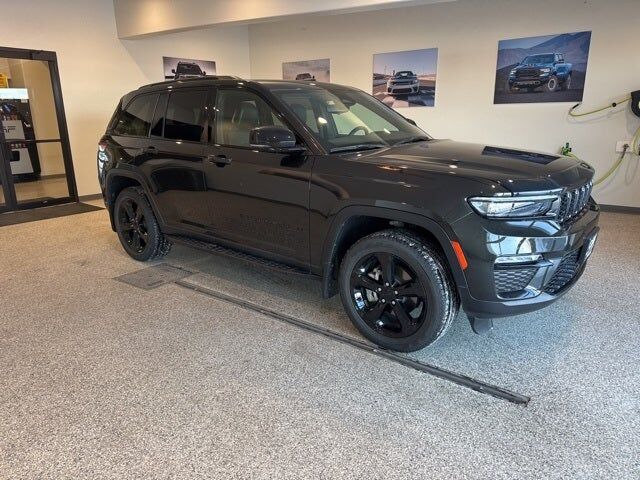 2024 JEEP Grand Cherokee