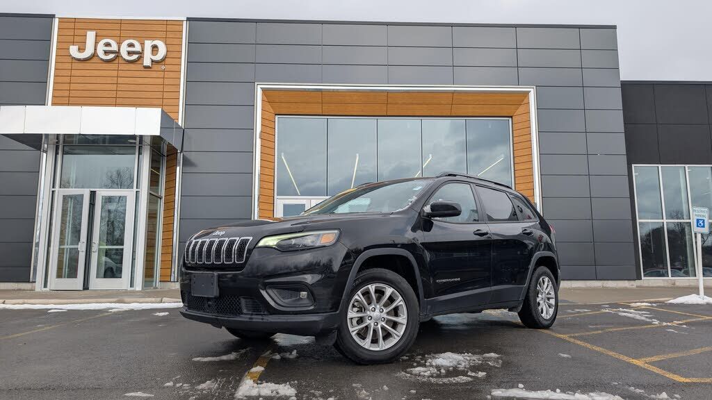 2022 JEEP Cherokee