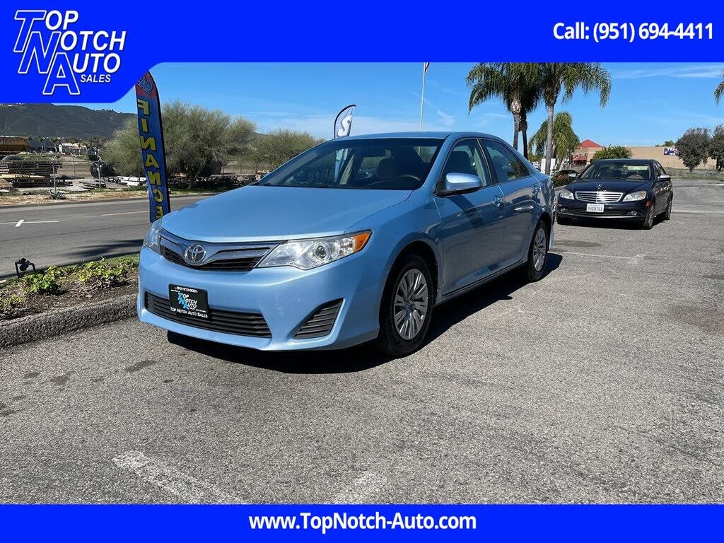 2013 TOYOTA Camry