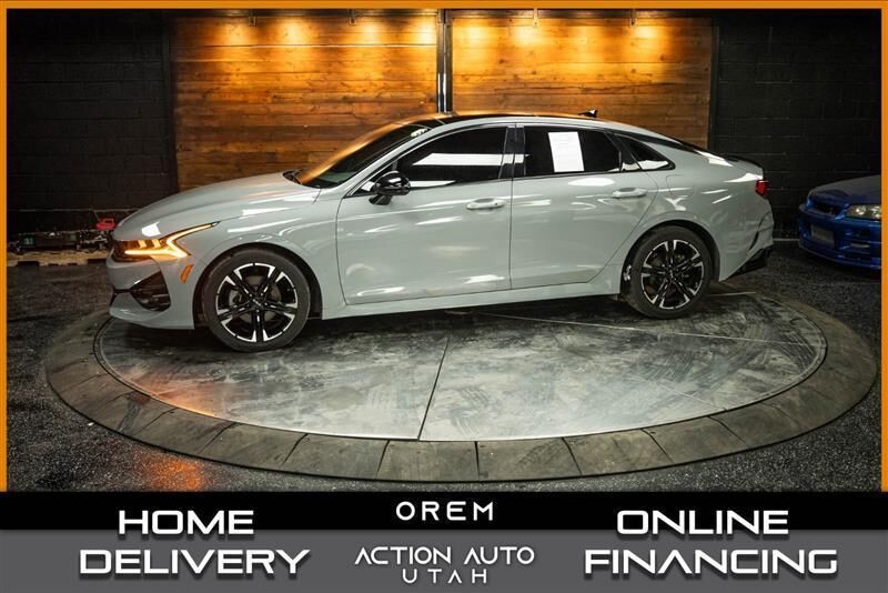 2022 KIA K5