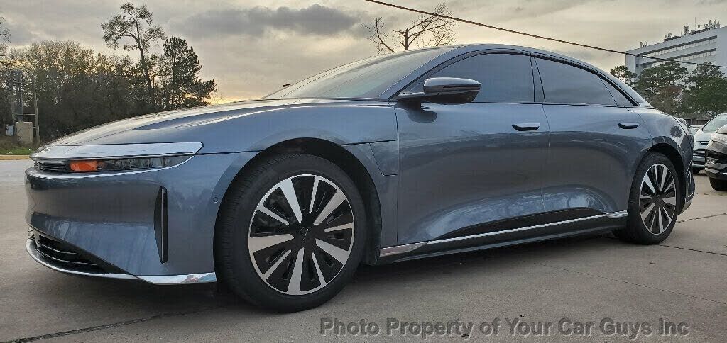 2025 LUCID Air