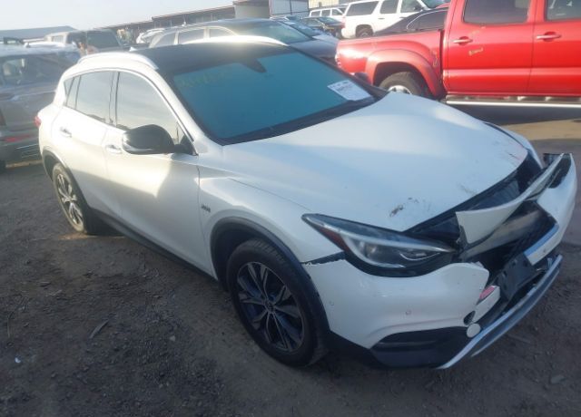 2017 INFINITI QX30