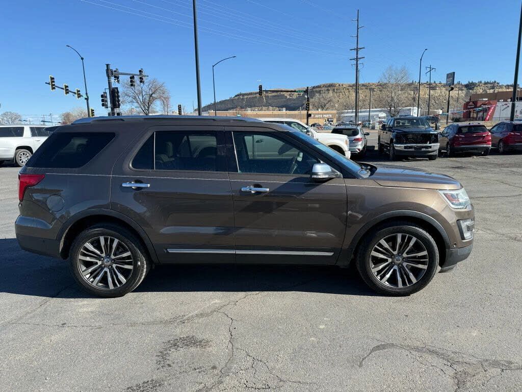 2016 FORD Explorer