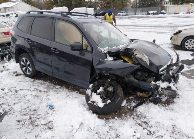 2017 SUBARU Forester