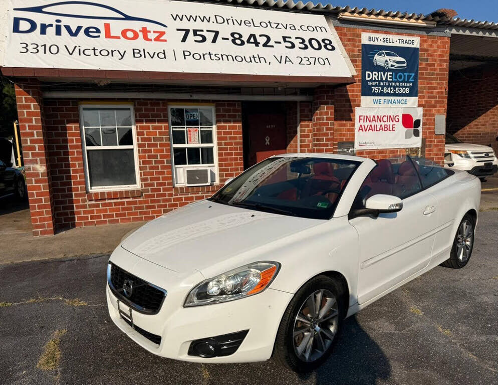 2011 VOLVO C70
