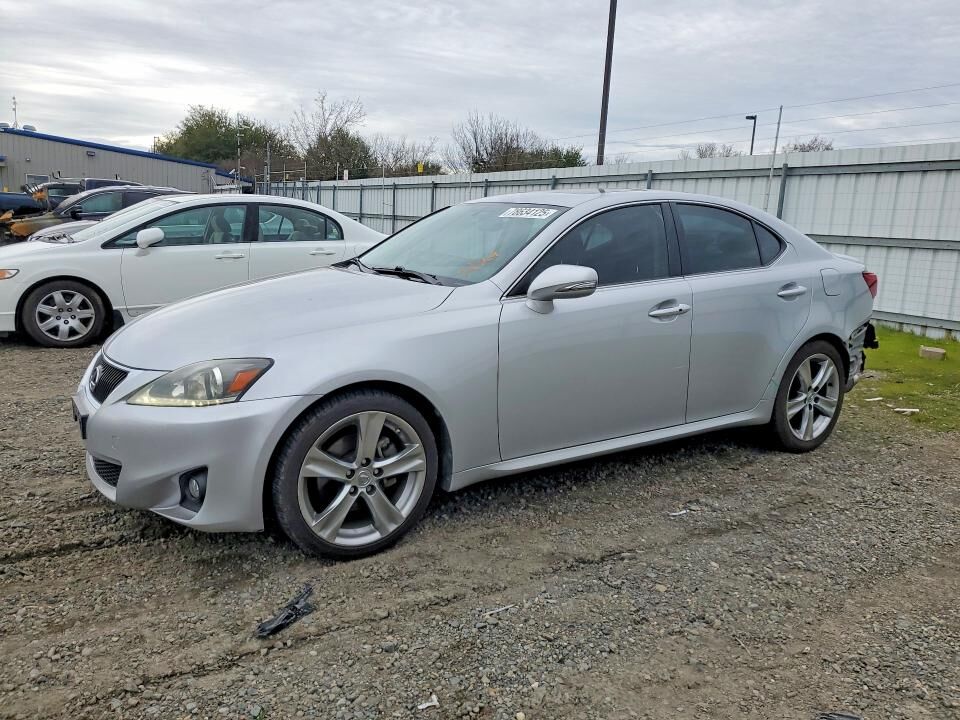Lexus IS