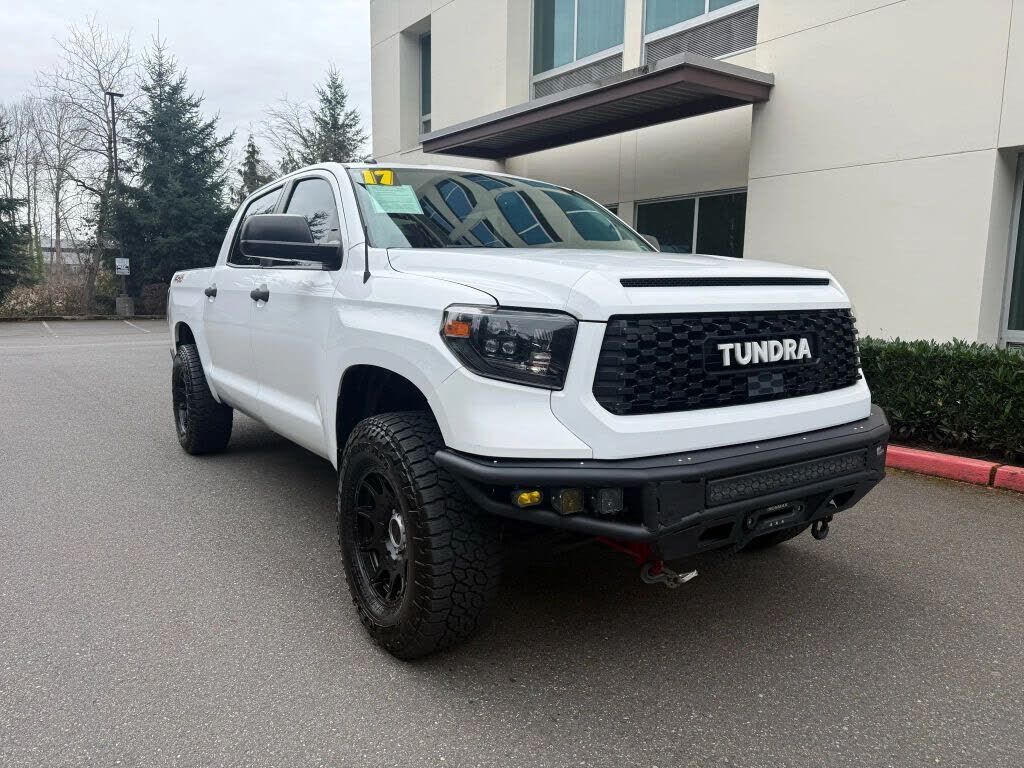 2017 TOYOTA Tundra