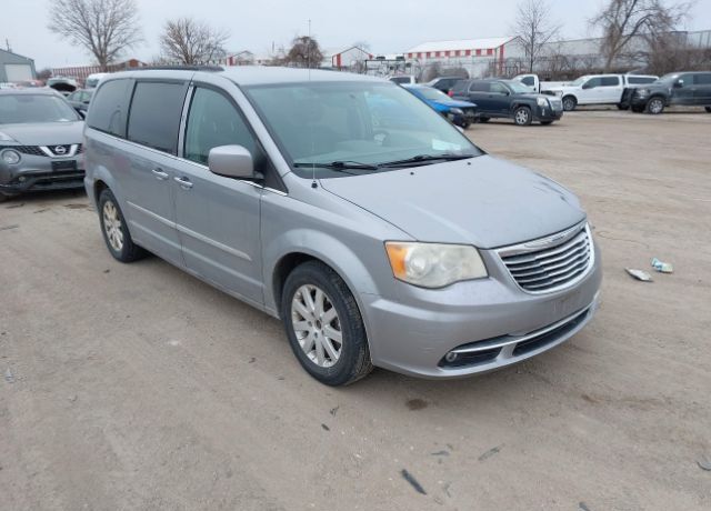 2013 CHRYSLER Town and Country