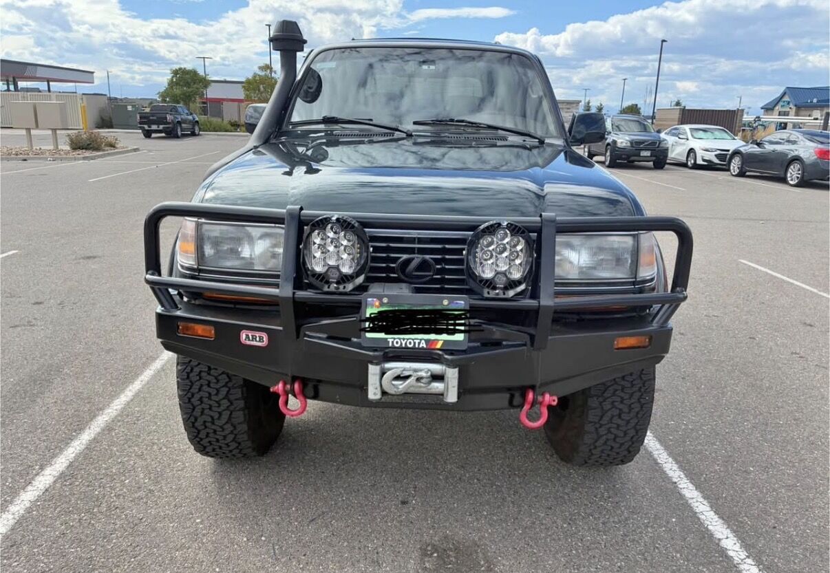 Lexus LX