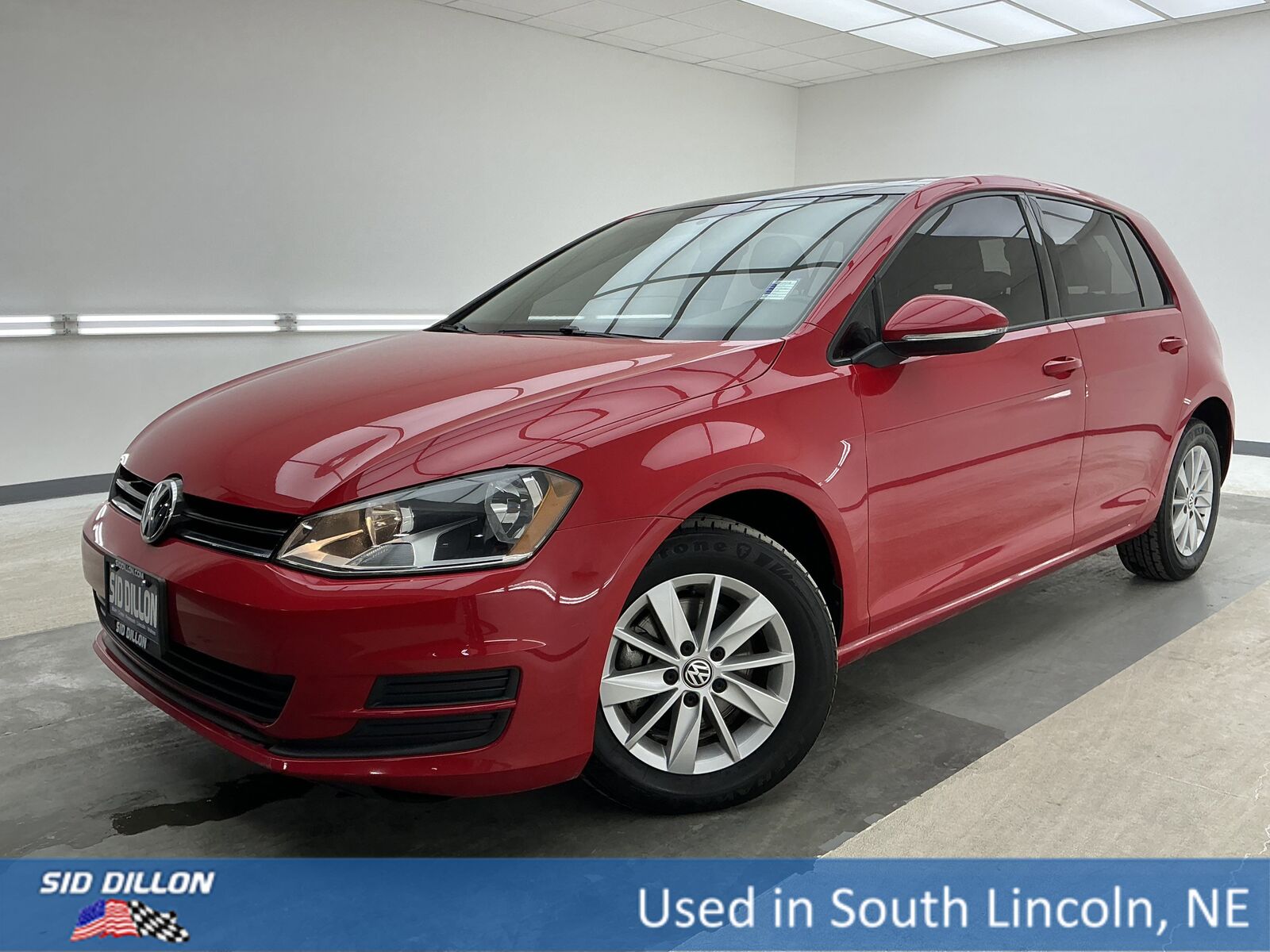 2016 VOLKSWAGEN Golf