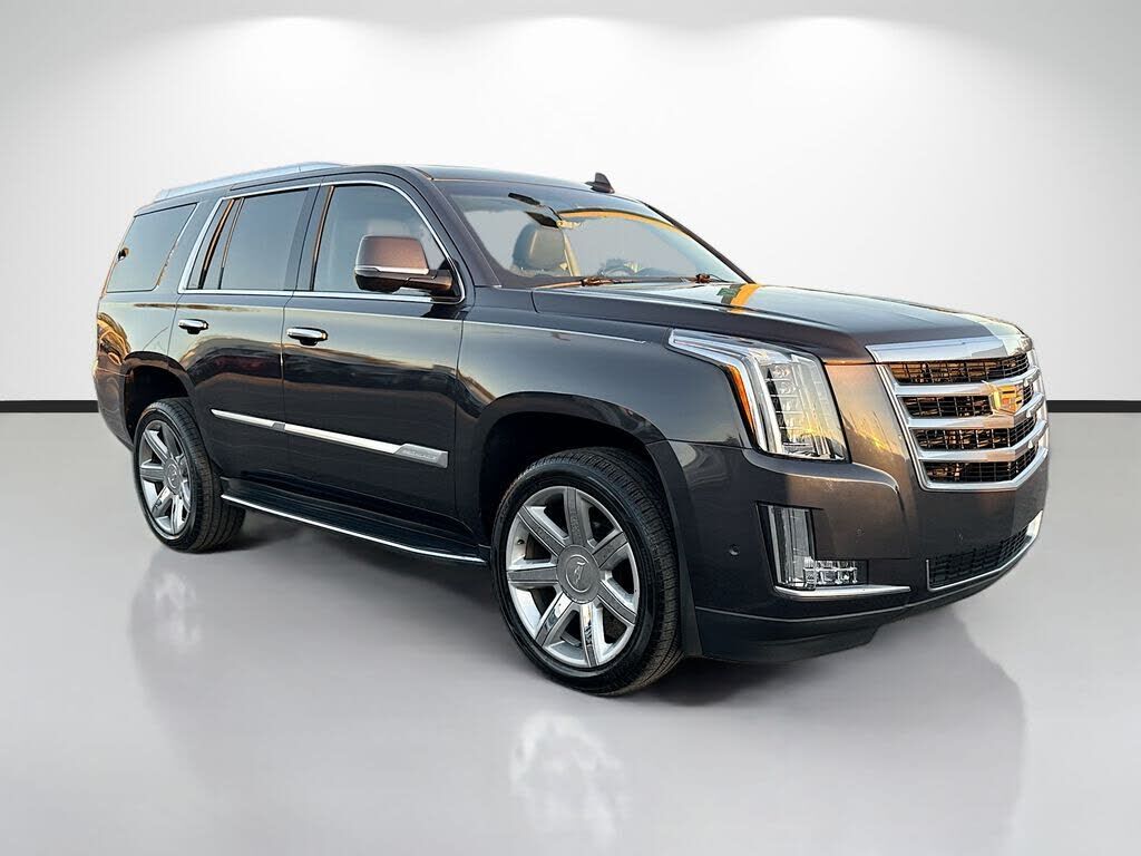 2017 CADILLAC Escalade