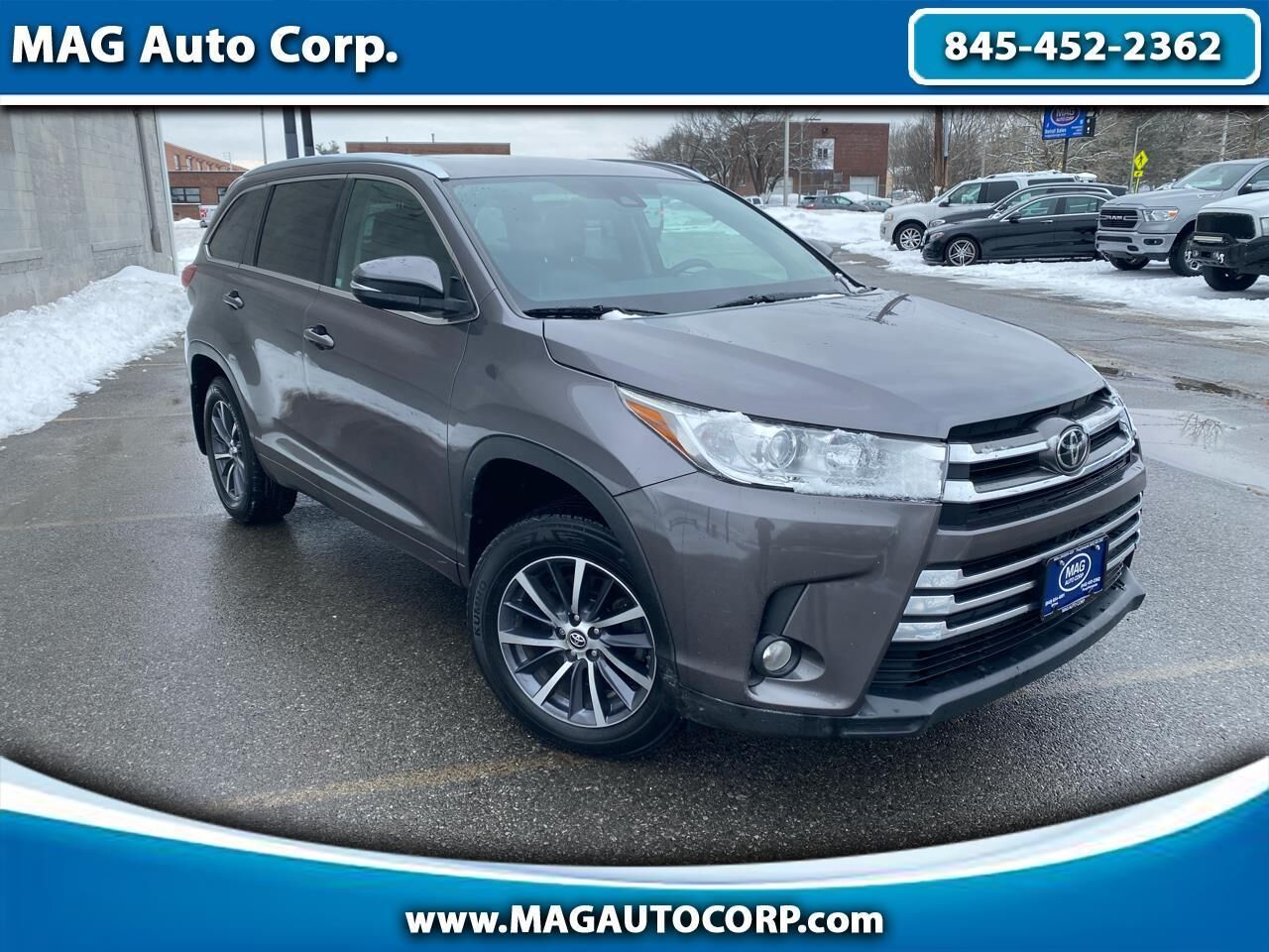 2017 TOYOTA Highlander