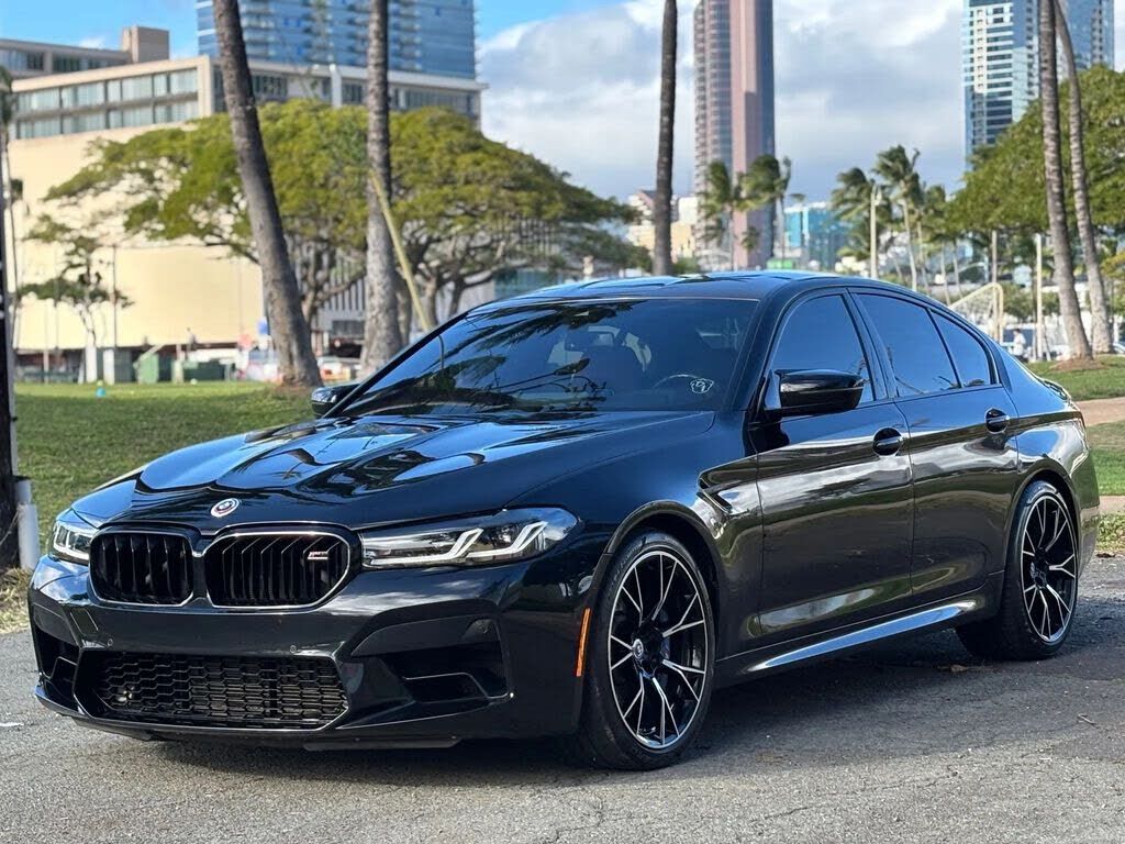 2023 BMW M5