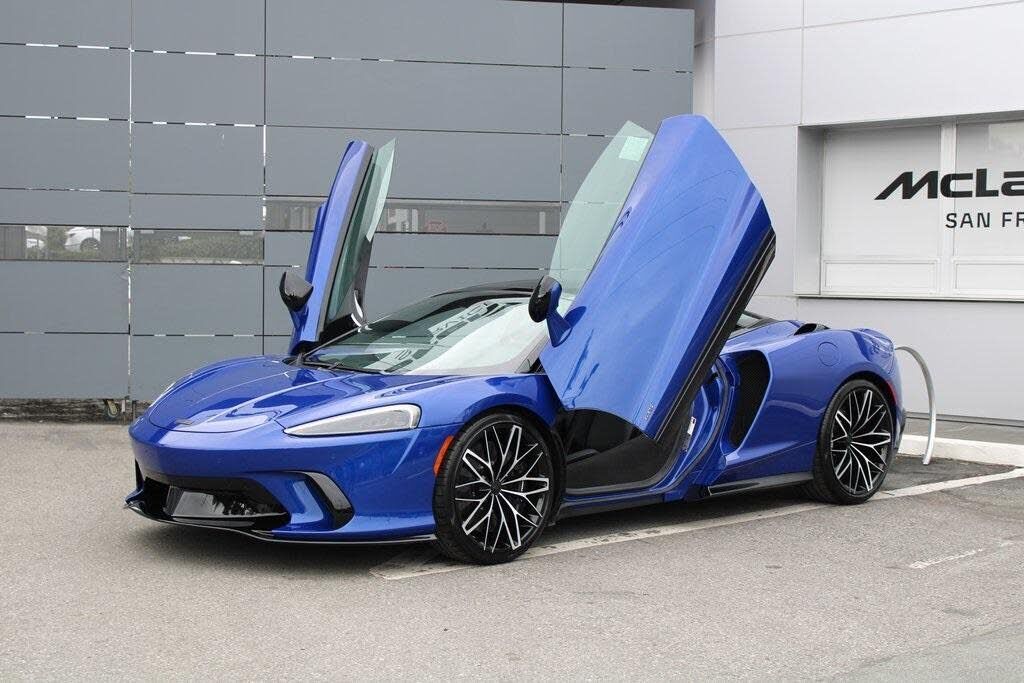 2025 MCLAREN GTS