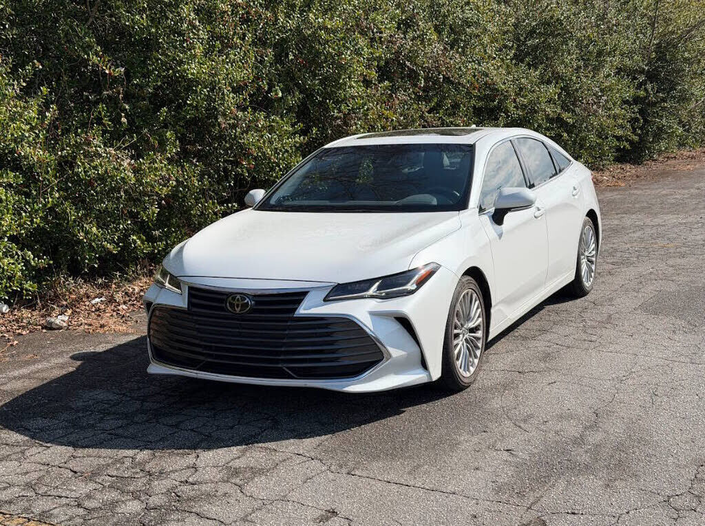 2019 TOYOTA Avalon