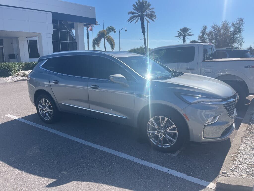 2023 BUICK Enclave