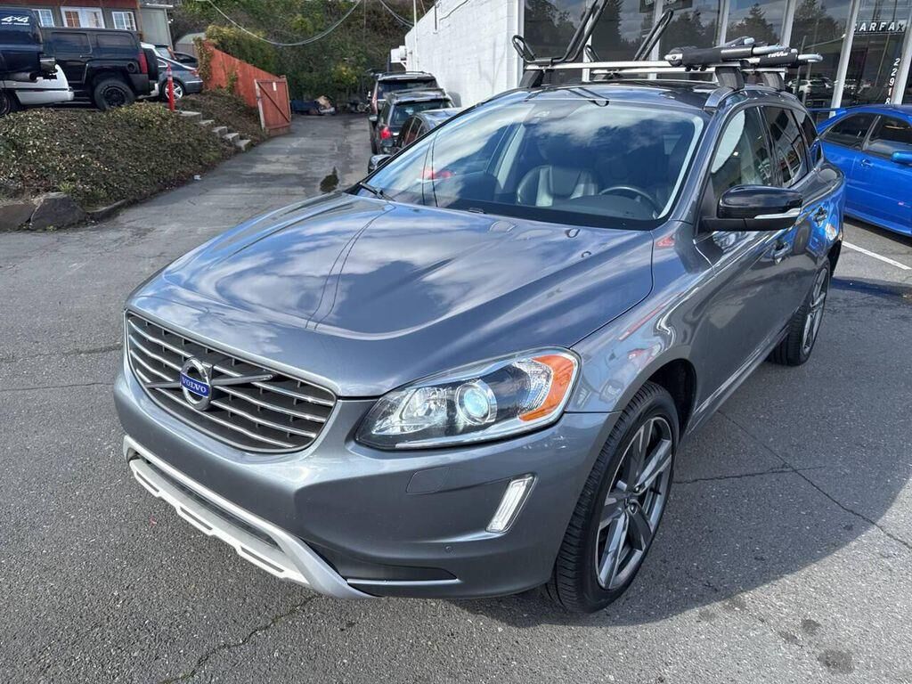 2017 VOLVO XC60