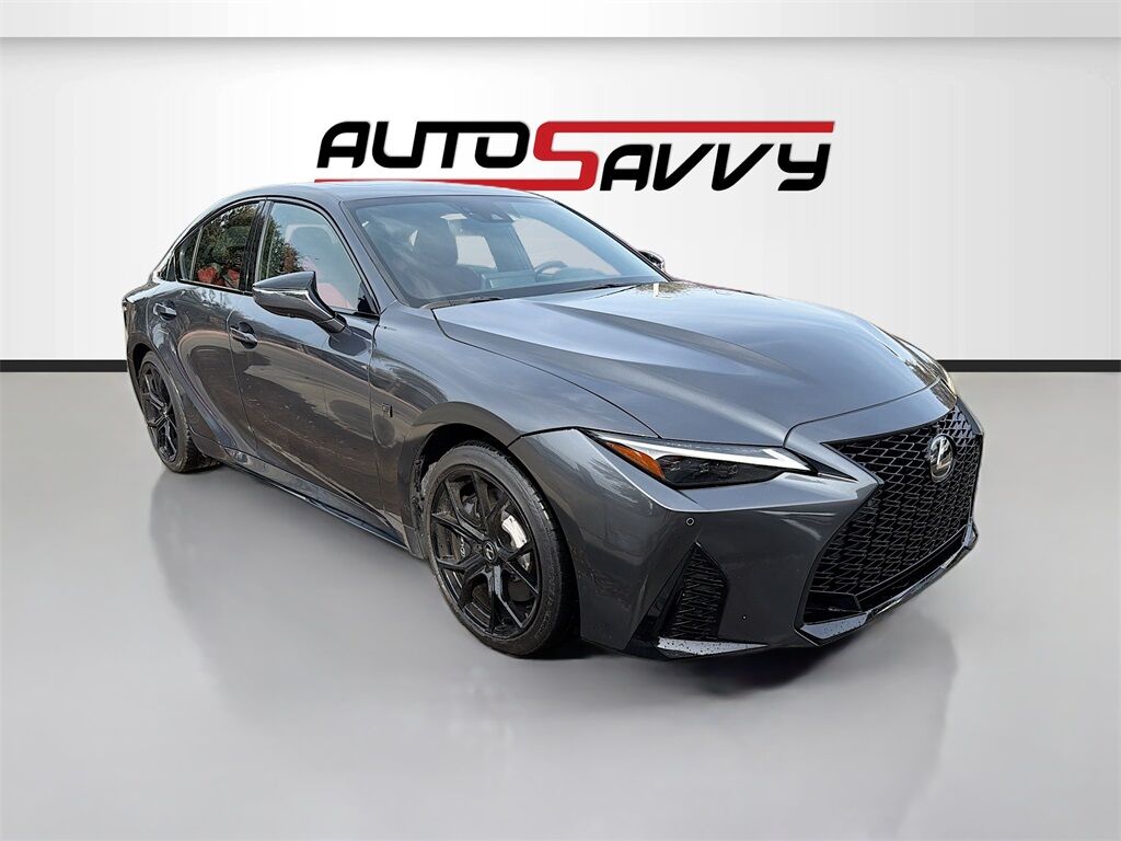2023 LEXUS IS