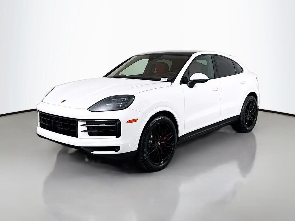 2025 PORSCHE Cayenne