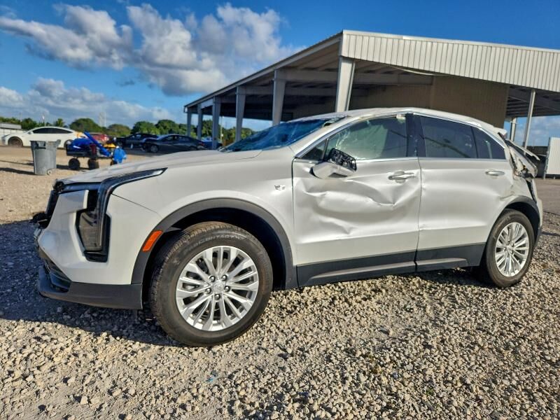 2024 CADILLAC XT4