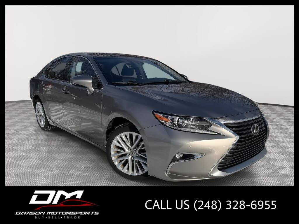 2018 LEXUS ES