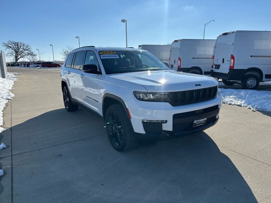 2023 JEEP Grand Cherokee
