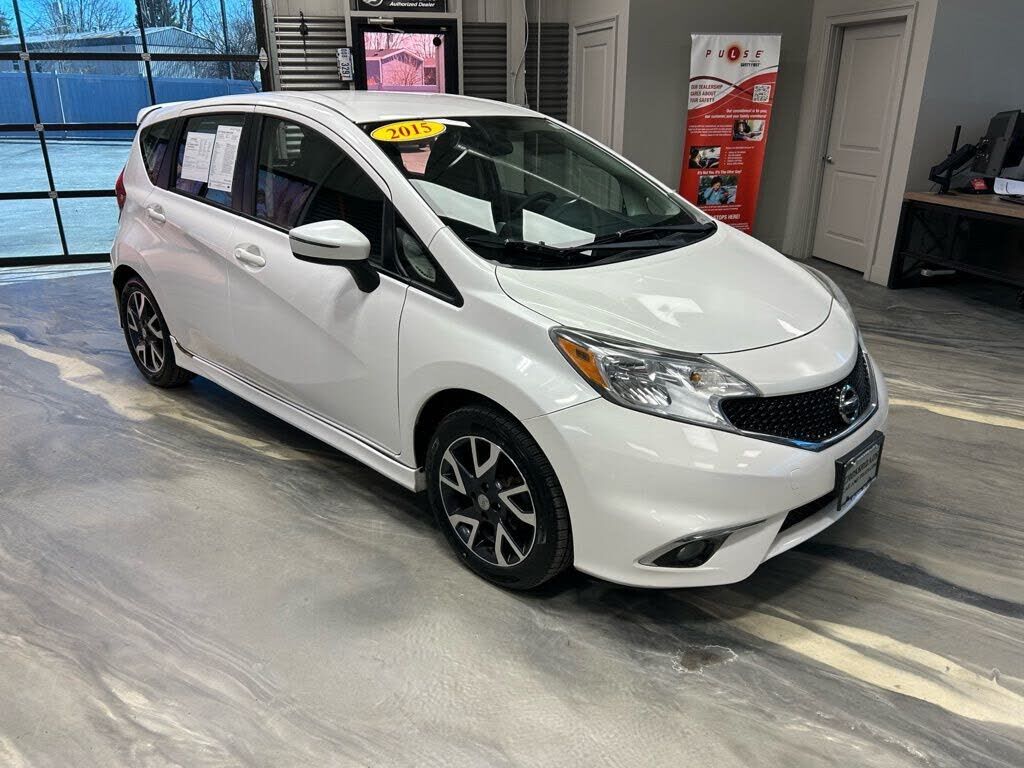 2015 NISSAN Versa