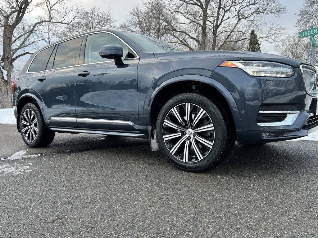 2023 VOLVO XC90