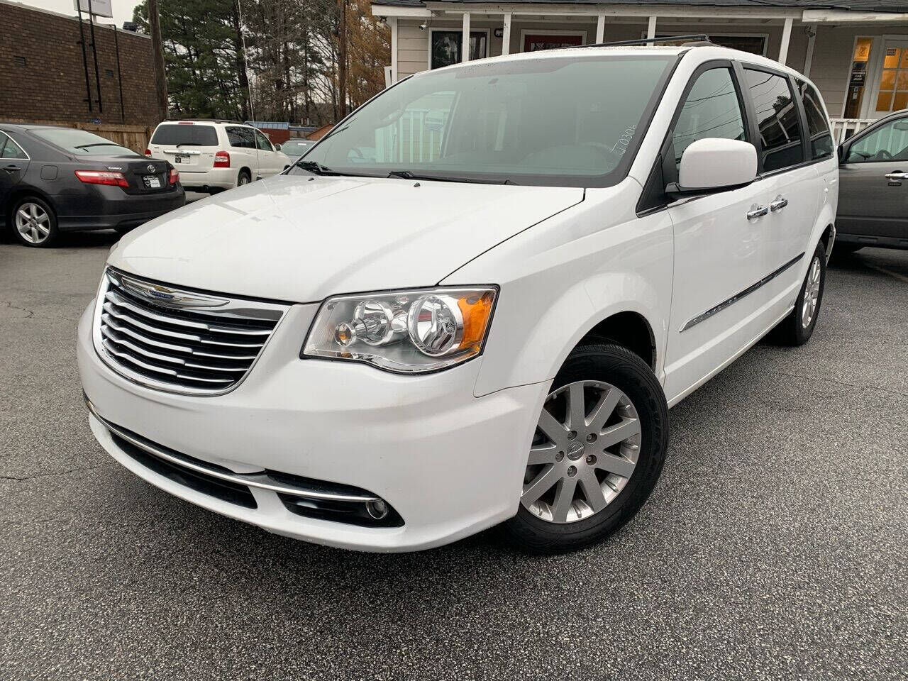 2014 CHRYSLER Town and Country