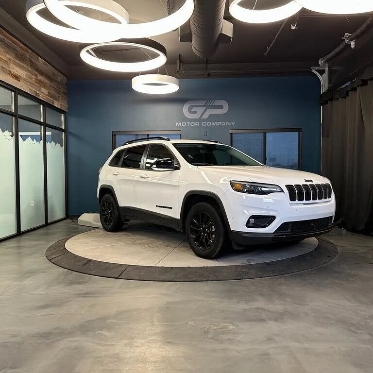 2023 JEEP Cherokee